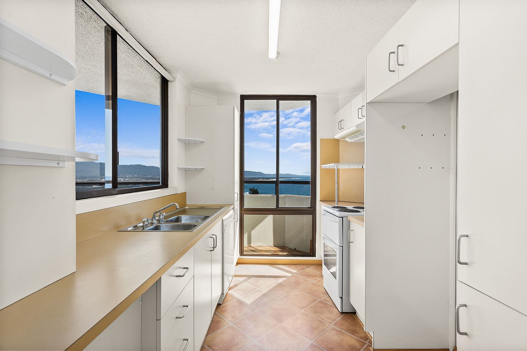 72/22-26 Corrimal Street, Wollongong NSW 2500, Wollongong - Thumbnail 5