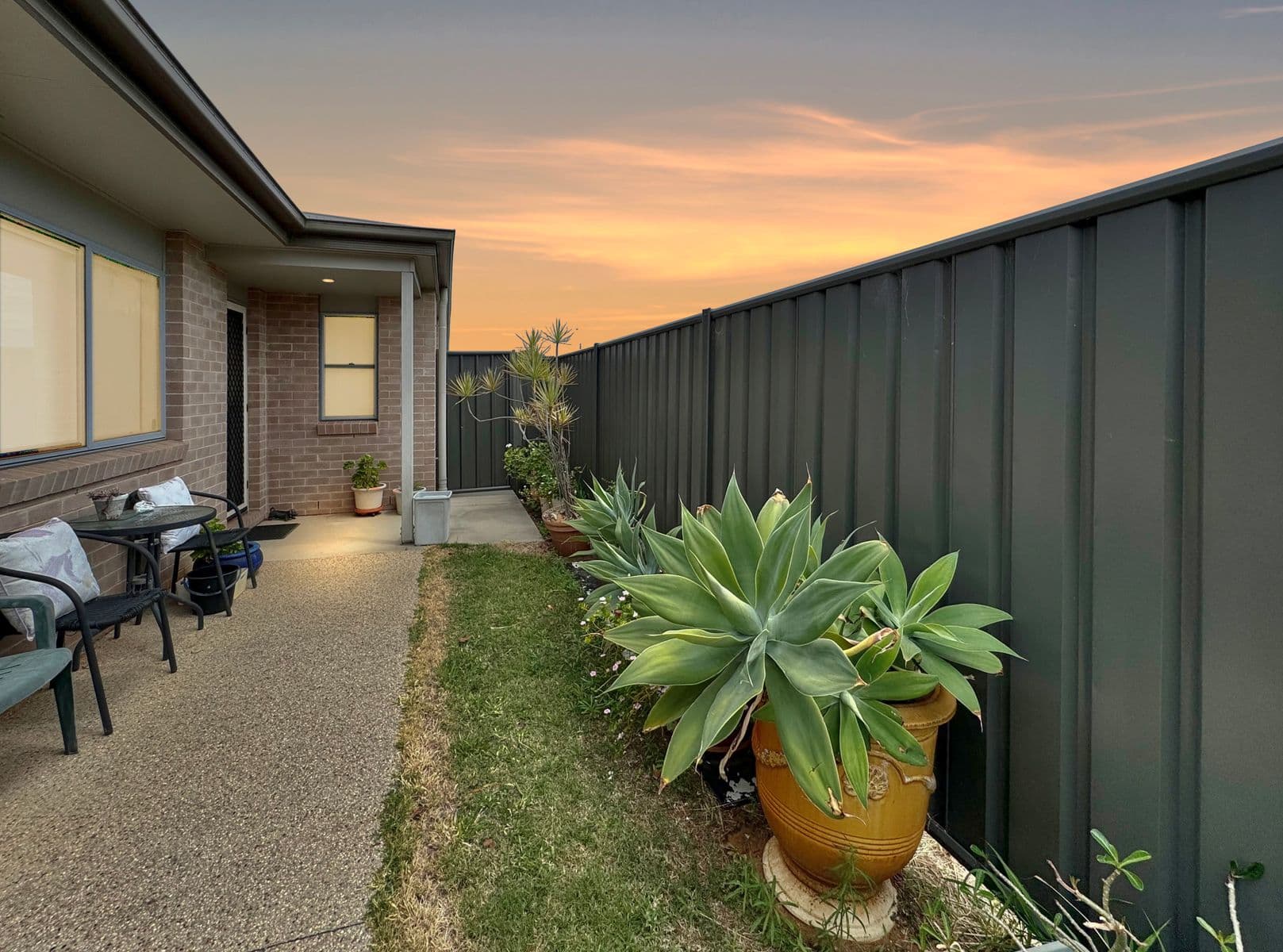 2/13 Hurse Street,, Chinchilla QLD 4413, Chinchilla - Thumbnail 2