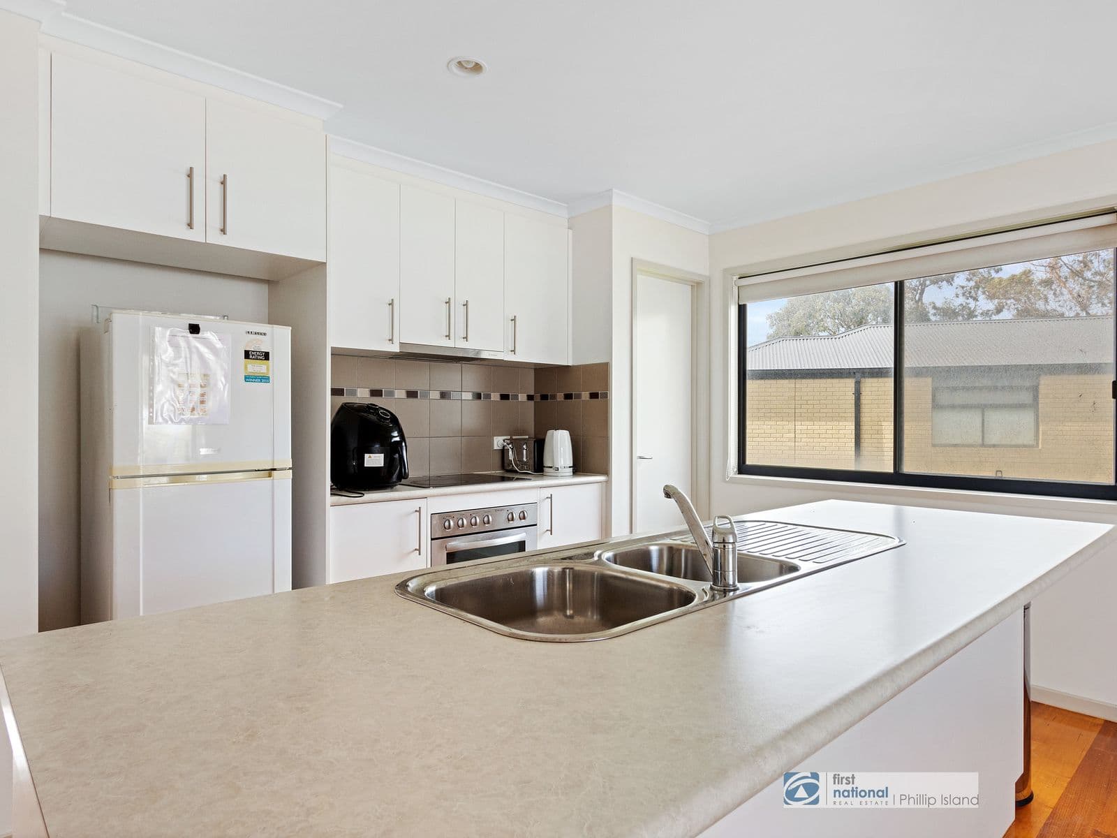 18 Kenwyn Court, Cowes VIC 3922, Cowes - Thumbnail 3