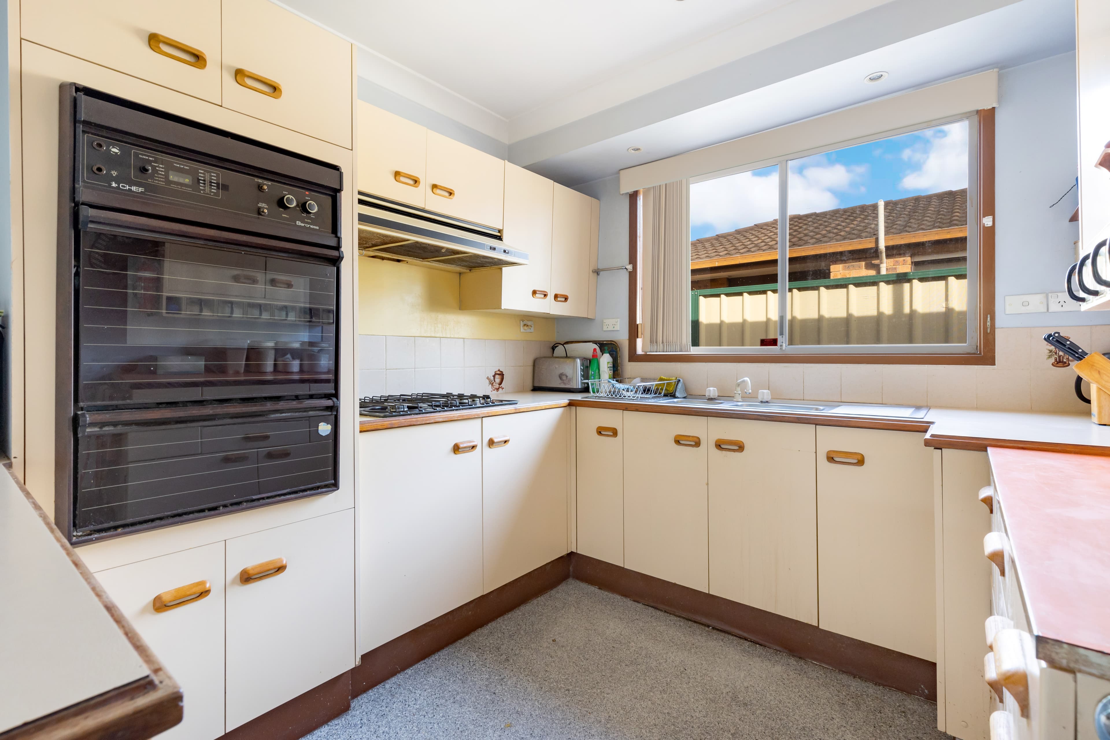 12 Dolphin Close, CLAREMONT MEADOWS, Claremont Meadows - Thumbnail 7