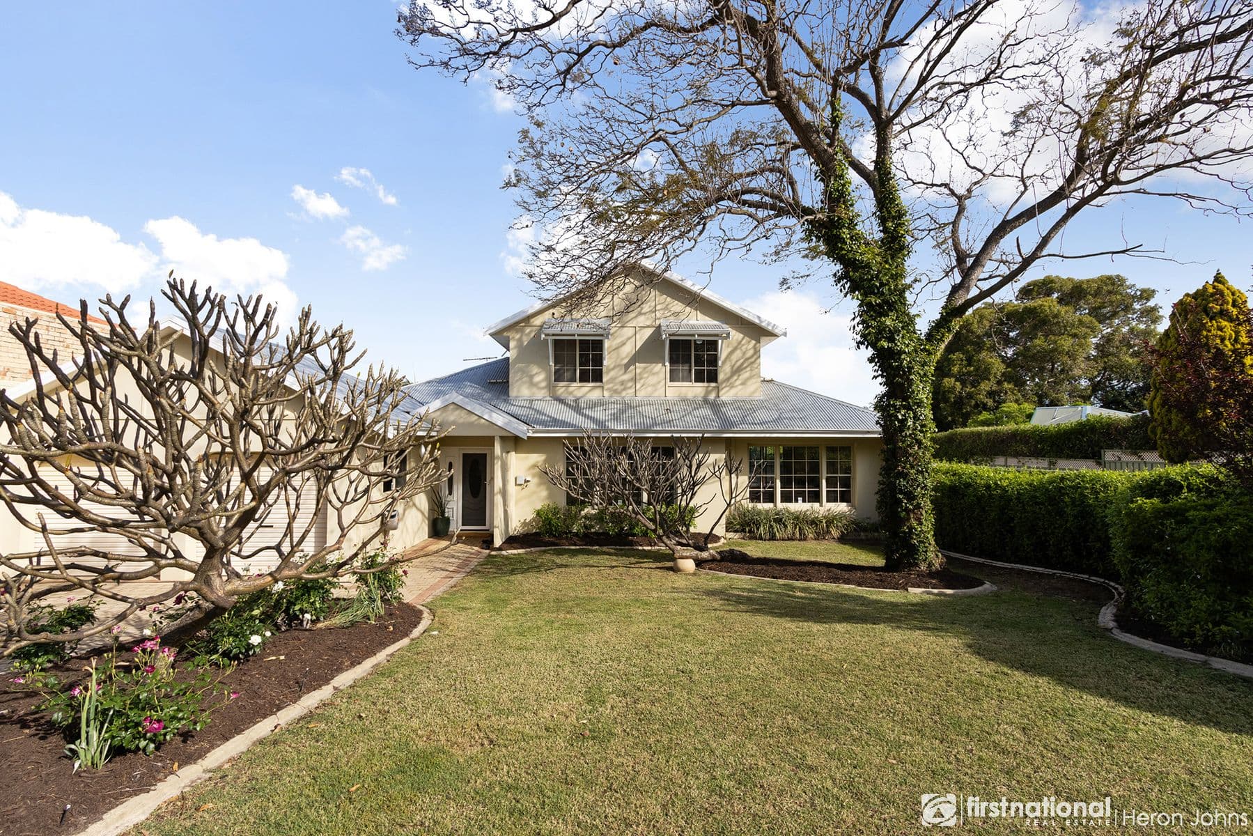 15 Darnell Avenue, Mount Pleasant WA 6153, Mount Pleasant - Image 1