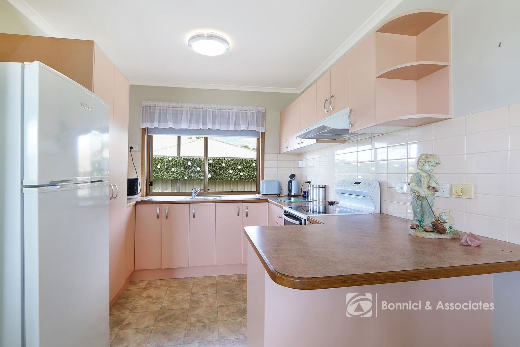 2/1 Kingfisher Drive, West Wodonga VIC 3690, West Wodonga - Thumbnail 2