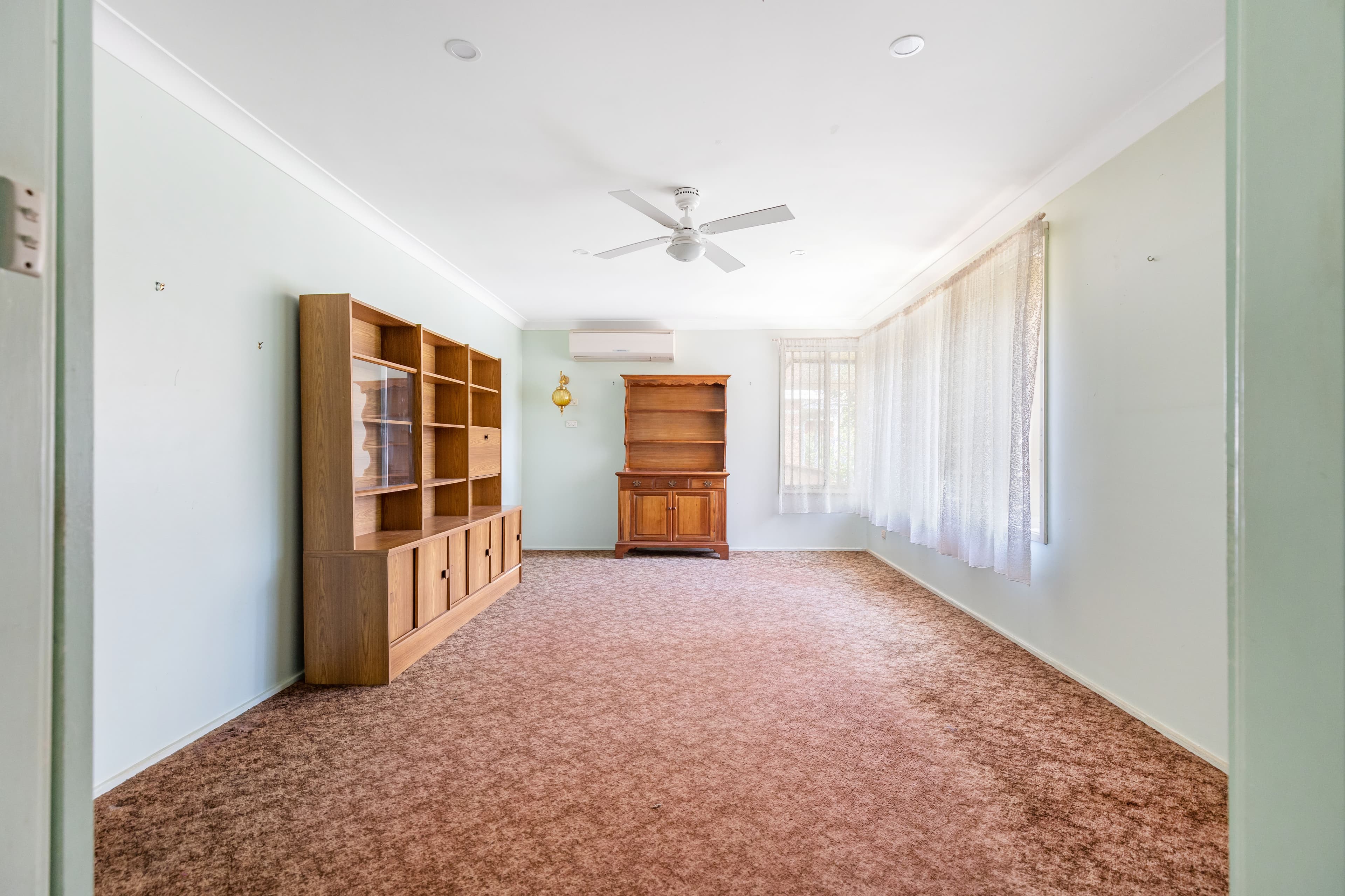 42 Sheppard Road, EMU PLAINS, Emu Plains - Thumbnail 2
