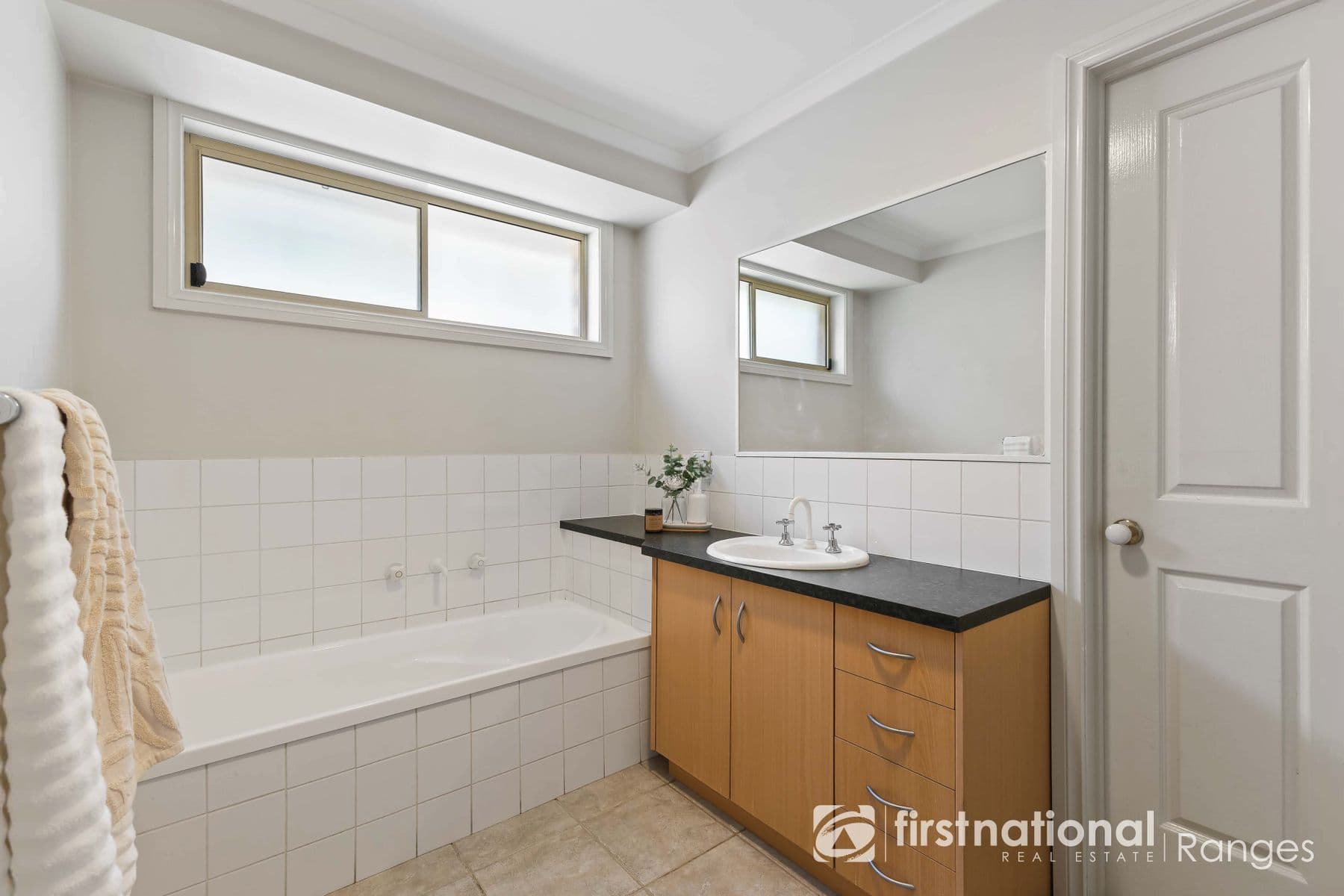 2/64 Vinter Avenue, Croydon VIC 3136, Croydon - Thumbnail 4