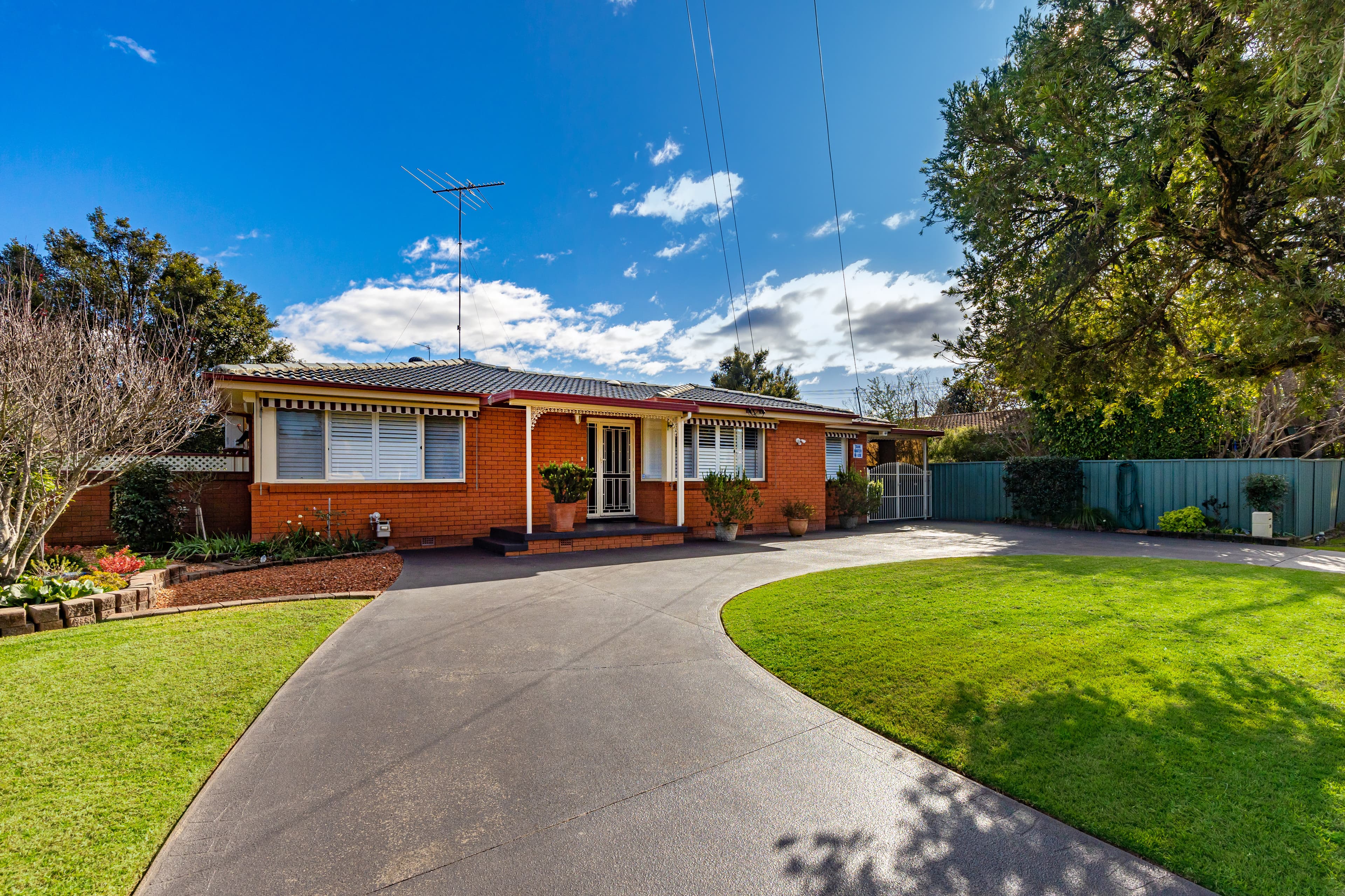 24 Yodalla Avenue, EMU PLAINS, Emu Plains - Thumbnail 2