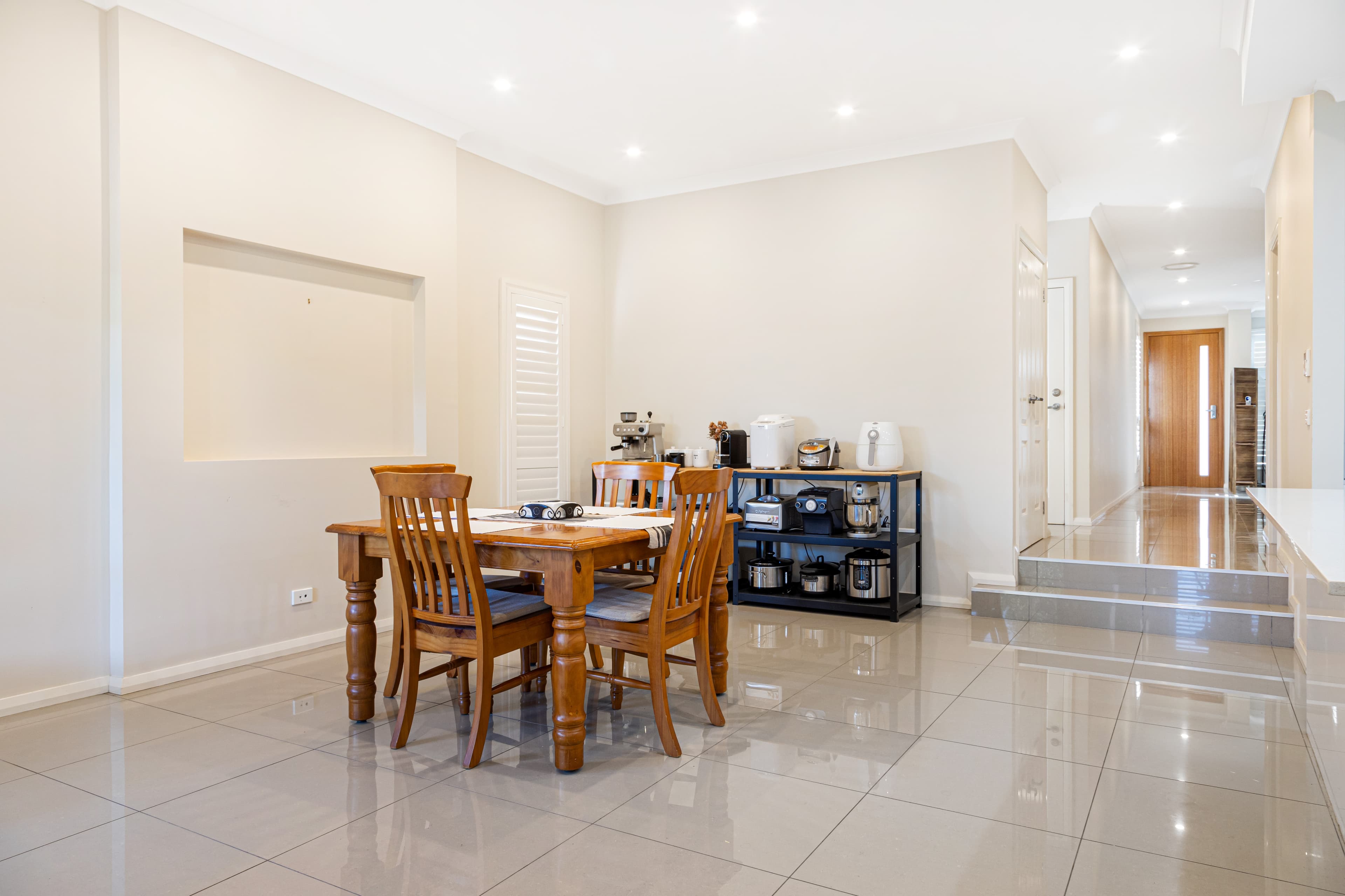 15B Cooee Avenue, GLENMORE PARK, Glenmore Park - Thumbnail 2