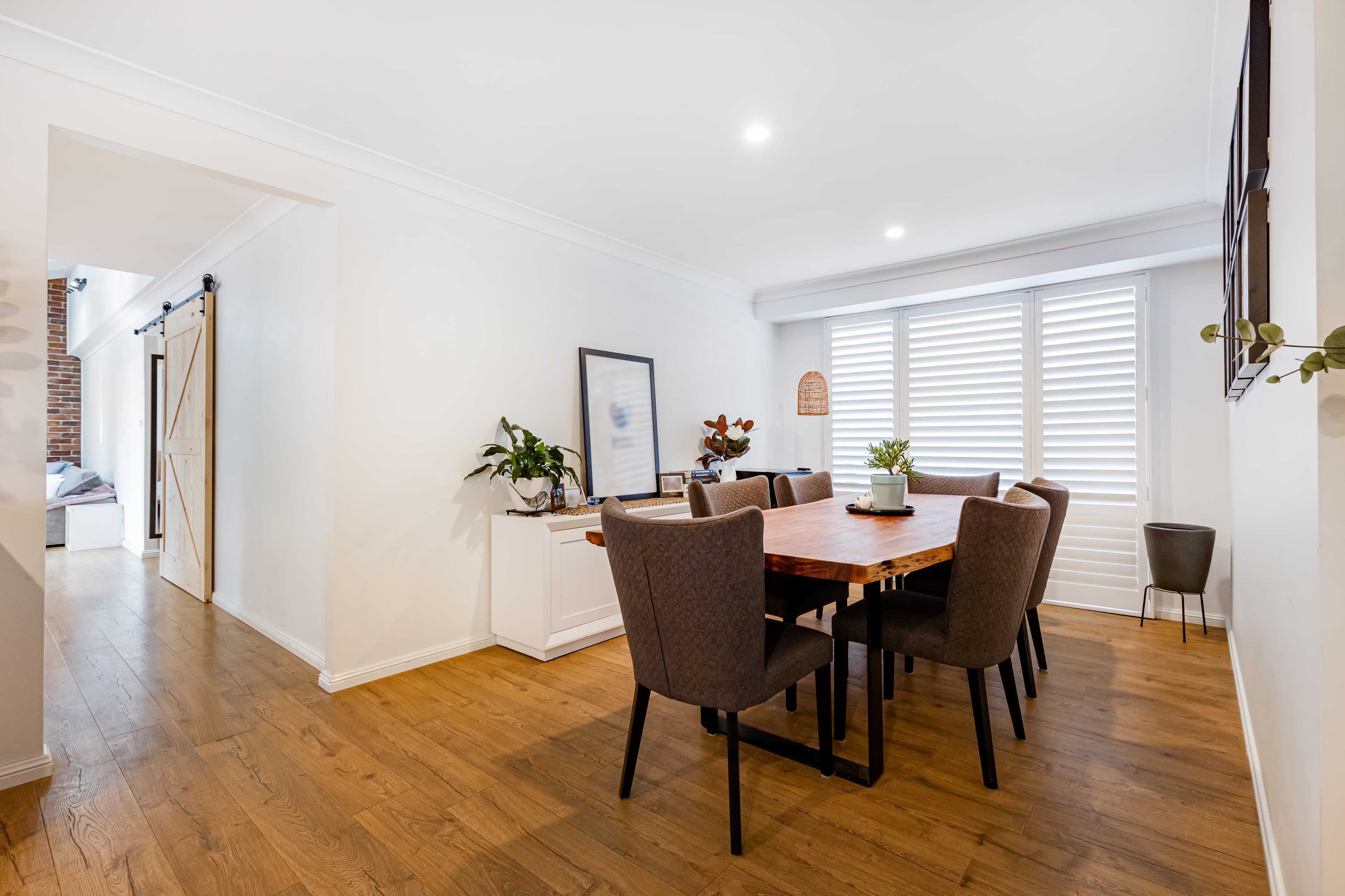 18 Honeysuckle Avenue, GLENMORE PARK, Glenmore Park - Thumbnail 7