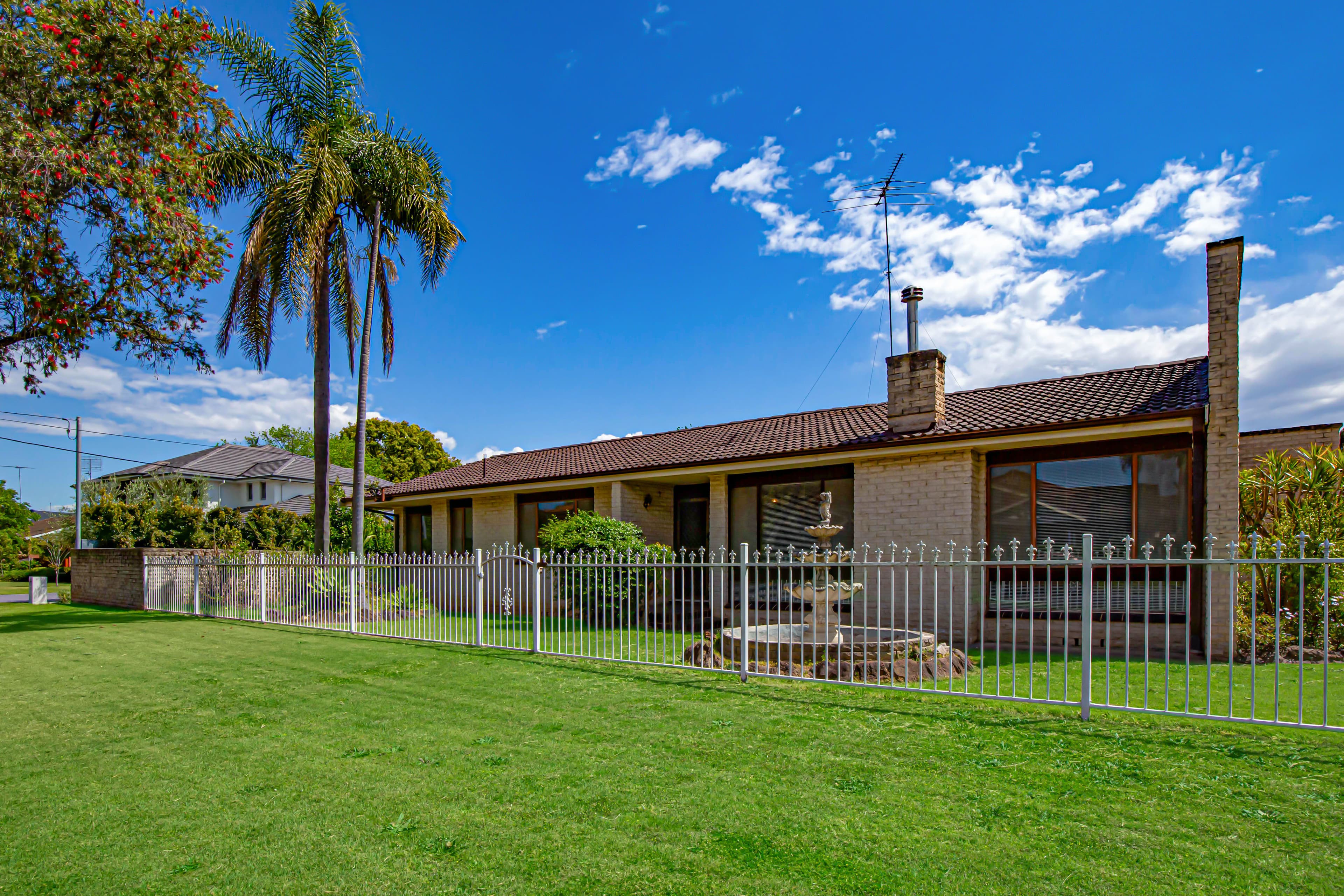 2 Chalmers Avenue, EMU PLAINS, Emu Plains - Image 1