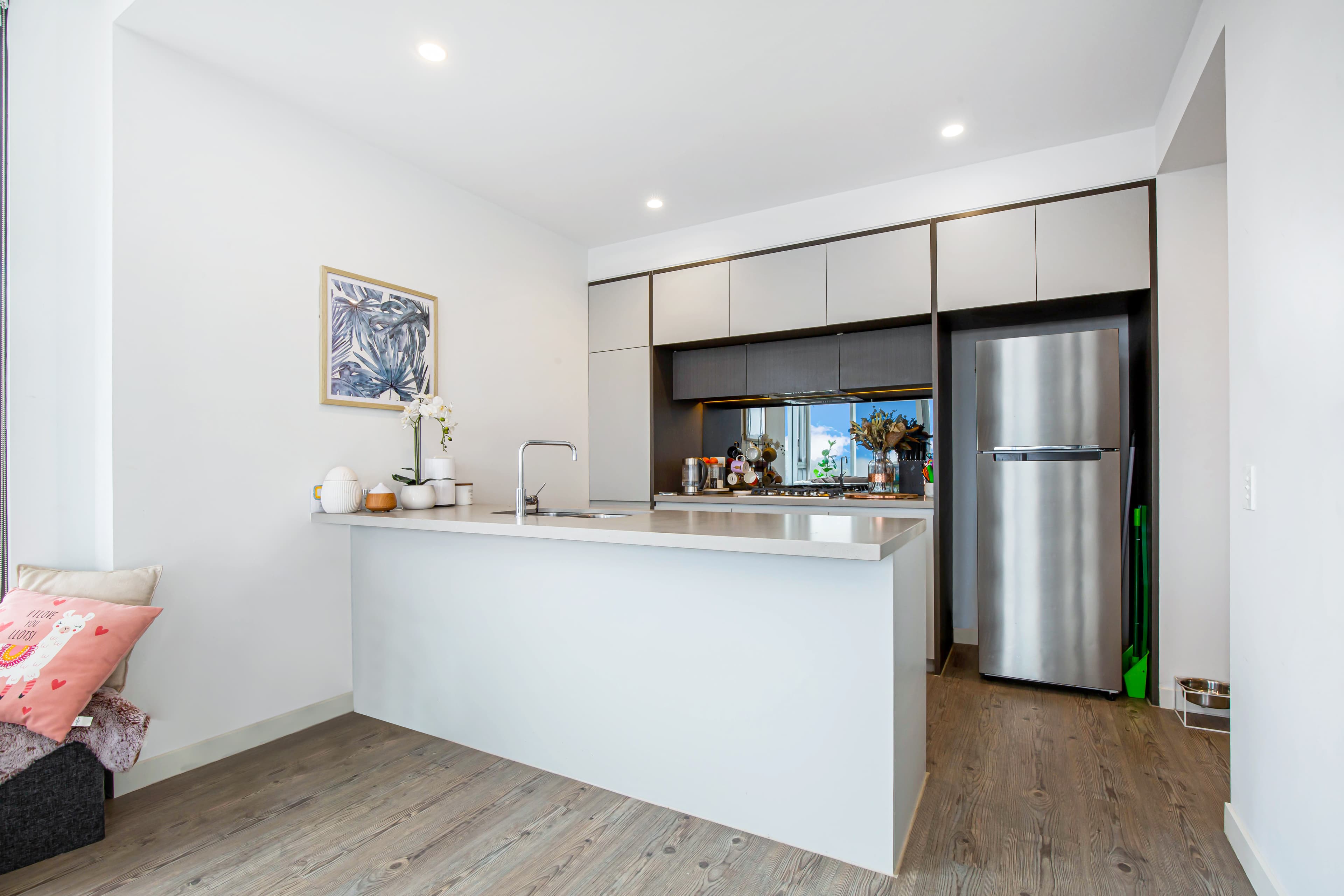 1009/10 Aviators Way, PENRITH, Penrith - Thumbnail 3