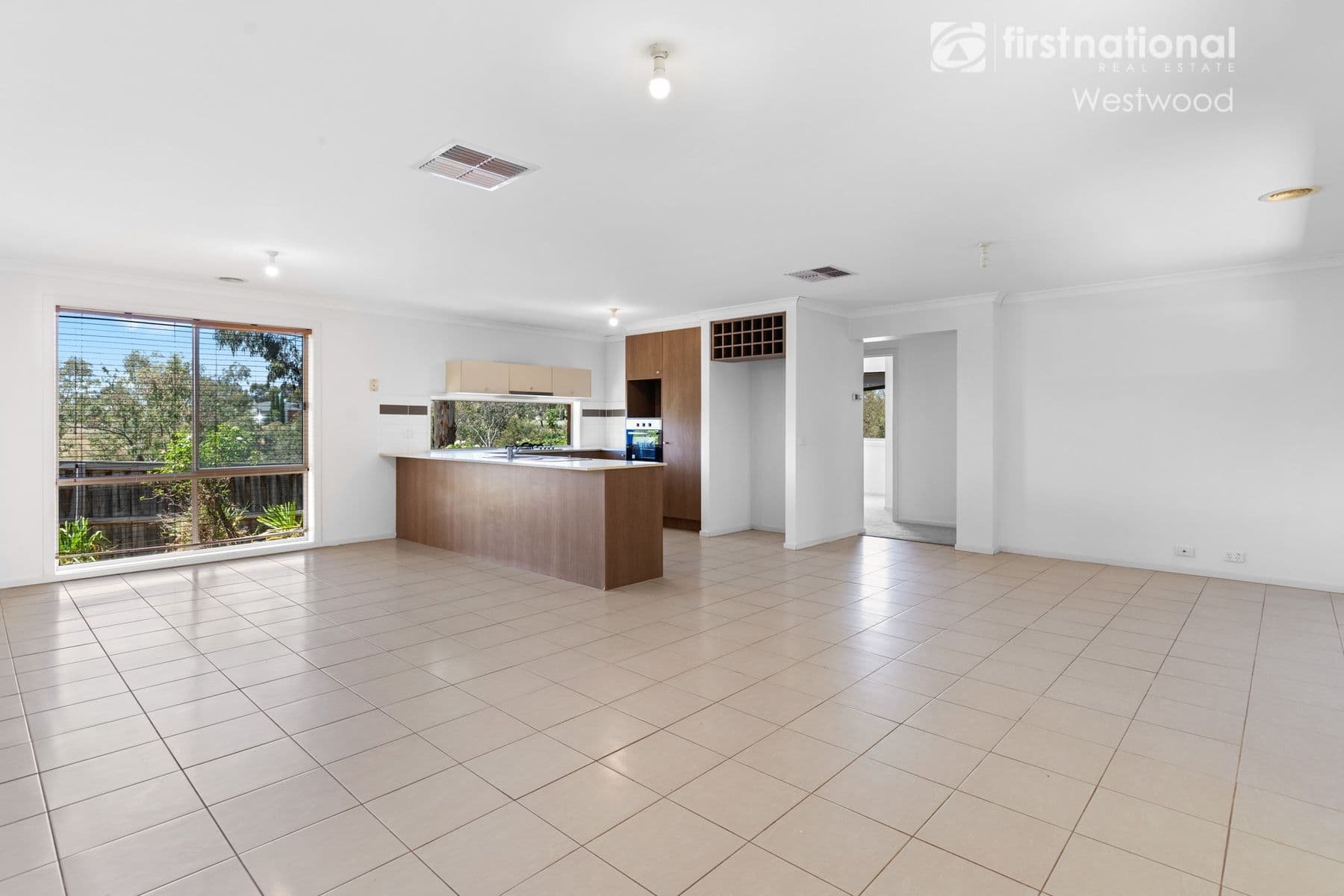 2 Galbra Walk, Manor Lakes VIC 3024, Manor Lakes - Thumbnail 3
