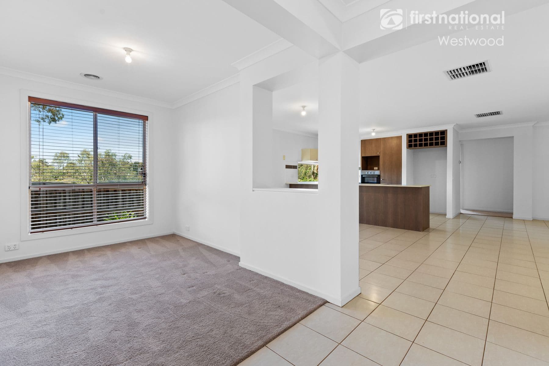 2 Galbra Walk, Manor Lakes VIC 3024, Manor Lakes - Thumbnail 4