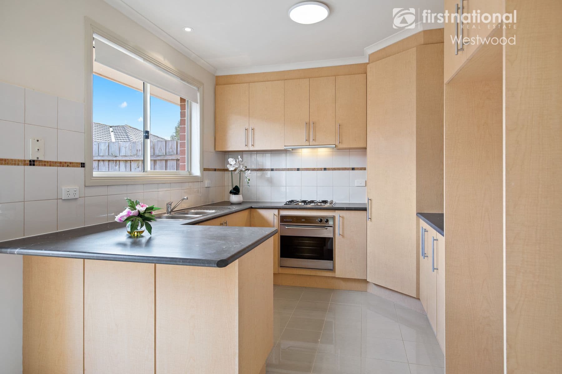 2/113 Virgilia Drive, Hoppers Crossing VIC 3029, Hoppers Crossing - Thumbnail 2