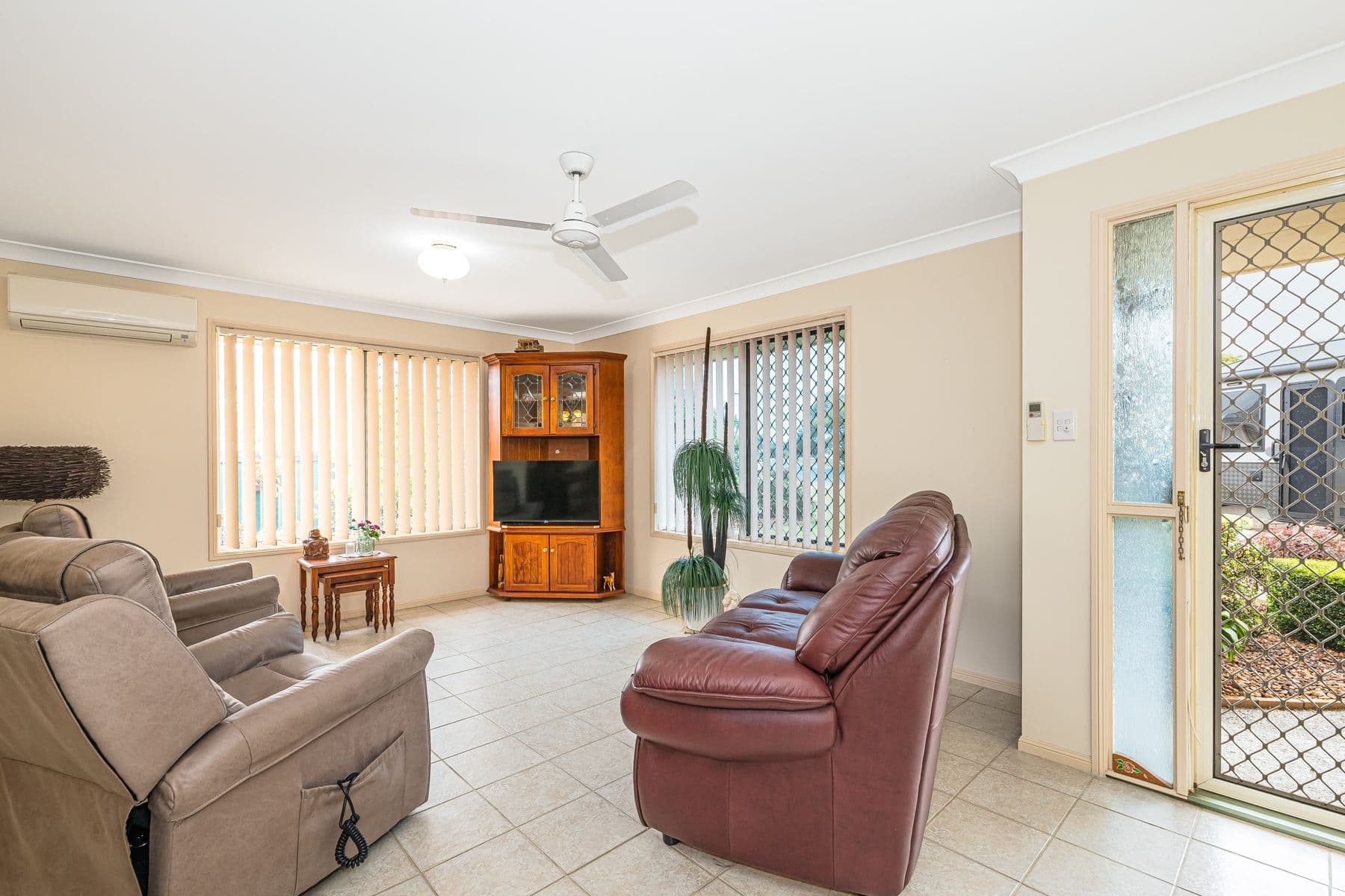 2/39 Dianthus Avenue, Banksia Beach QLD 4507, Banksia Beach - Thumbnail 3