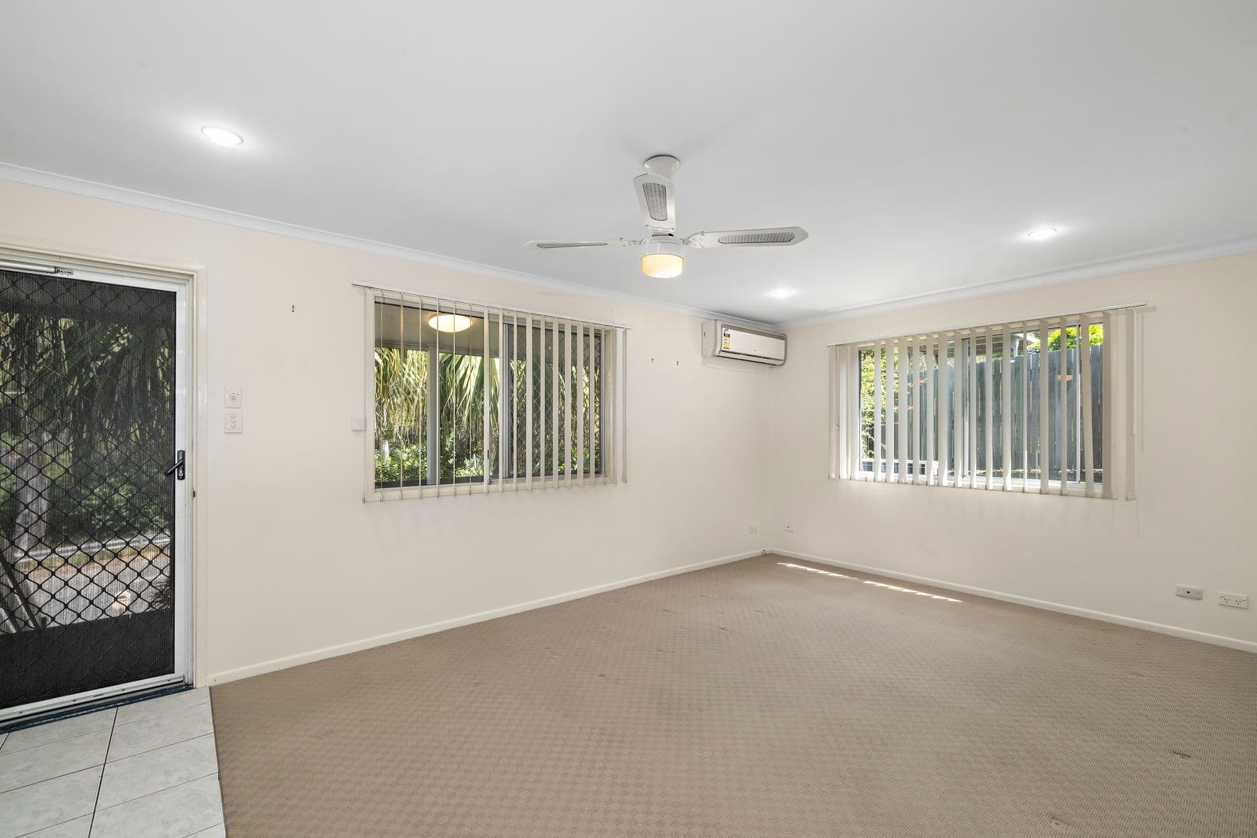 1 Tallagandra Road, Beenleigh QLD 4207, Beenleigh - Thumbnail 7
