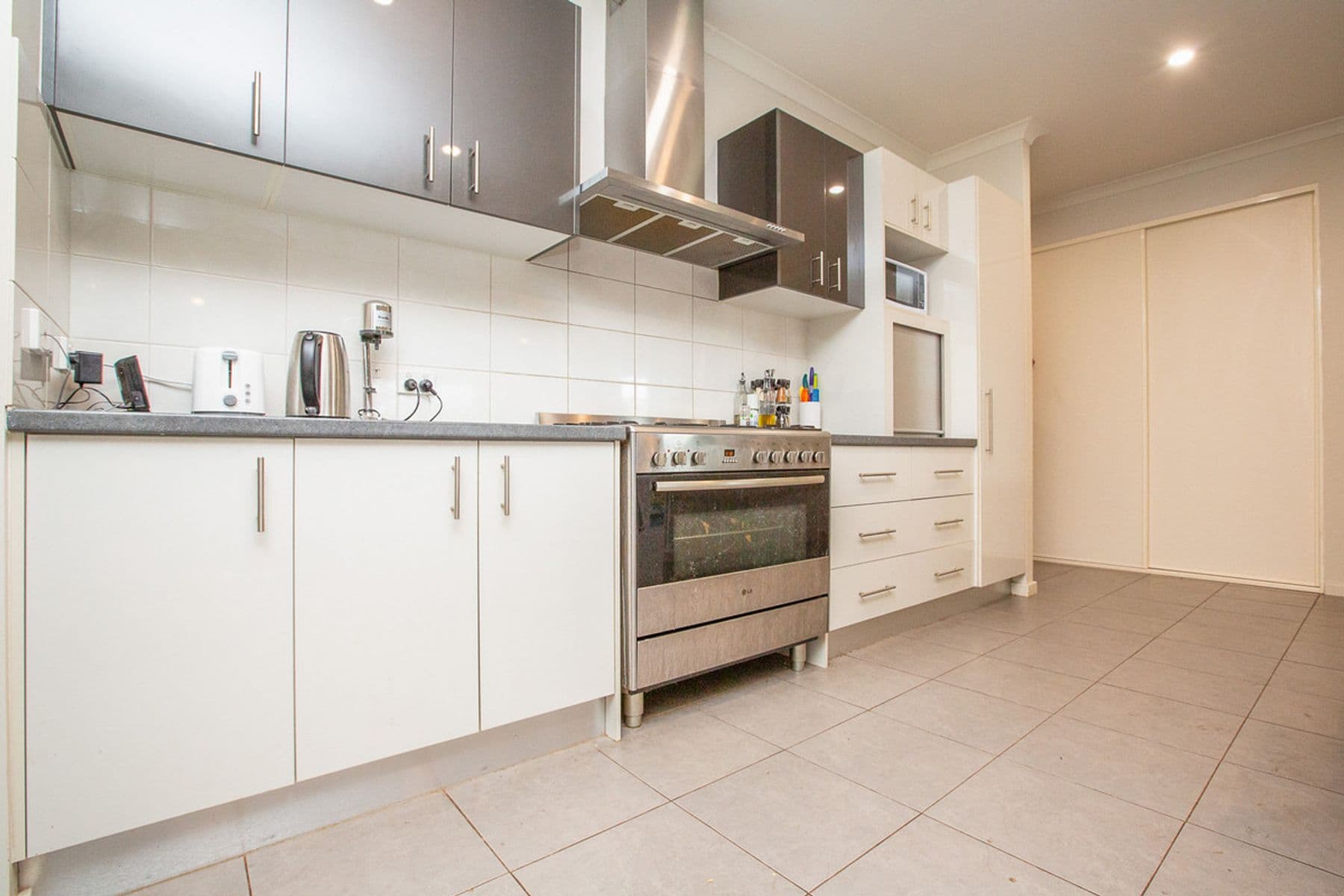 87 Limpet Crescent, South Hedland WA 6722, South Hedland - Thumbnail 3