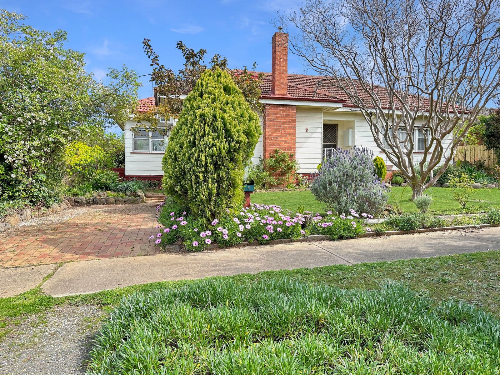 5 Laidlaw Street, Maryborough VIC 3465, Maryborough - Thumbnail 2