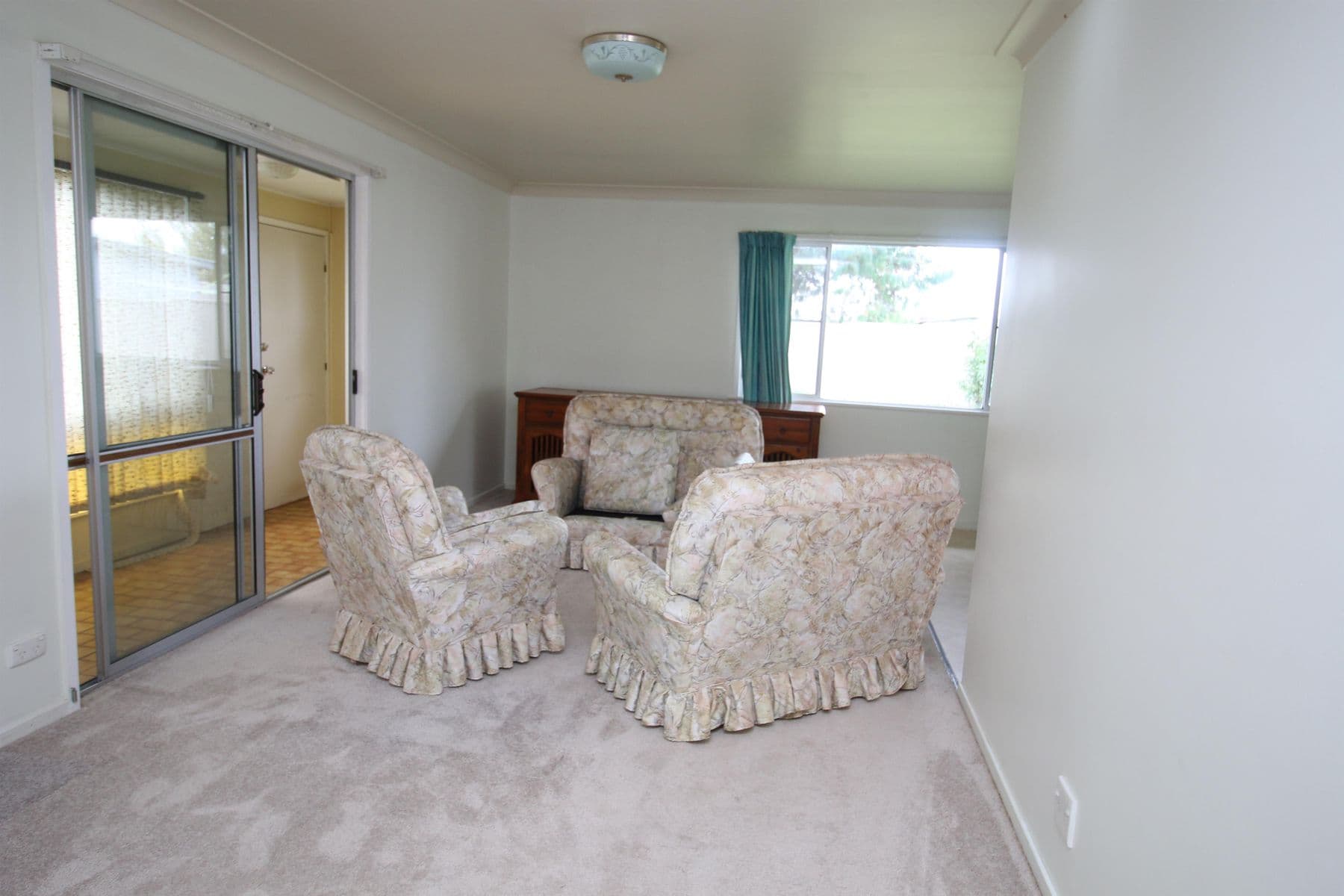 104A Martin Street, Tenterfield NSW 2372, Tenterfield - Thumbnail 4