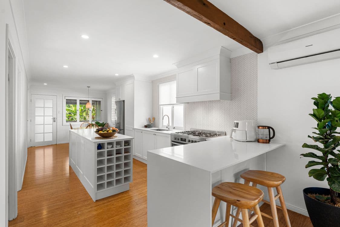 46 Villiers Street, LOTA, QLD 4179, Lota - Thumbnail 2