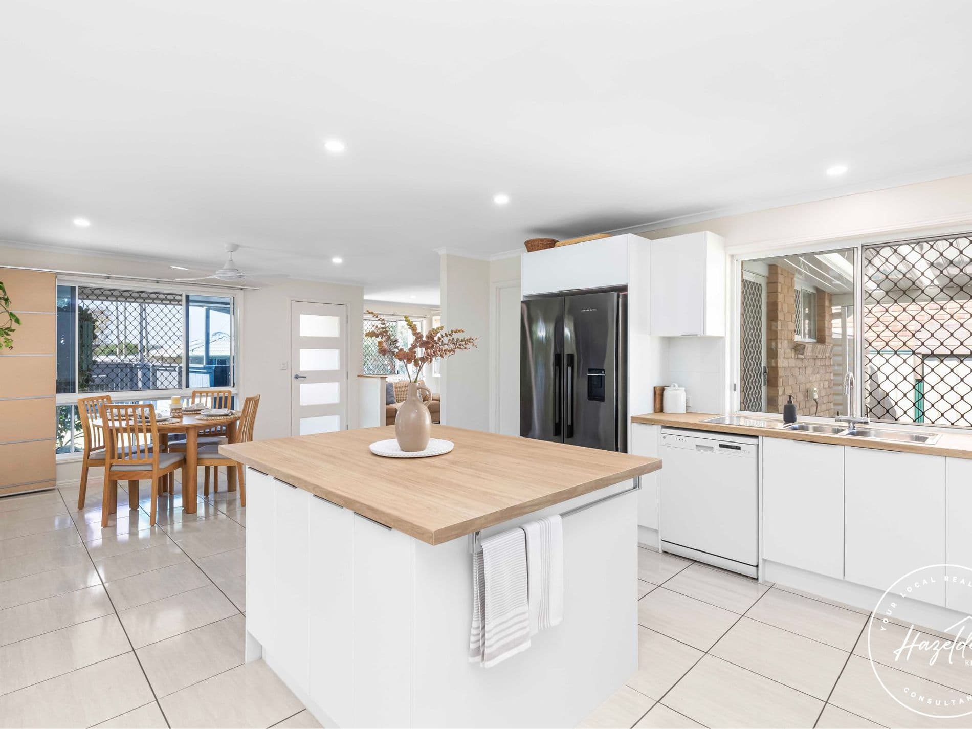 39 Chantilly Crescent, Beerwah, Beerwah - Thumbnail 3
