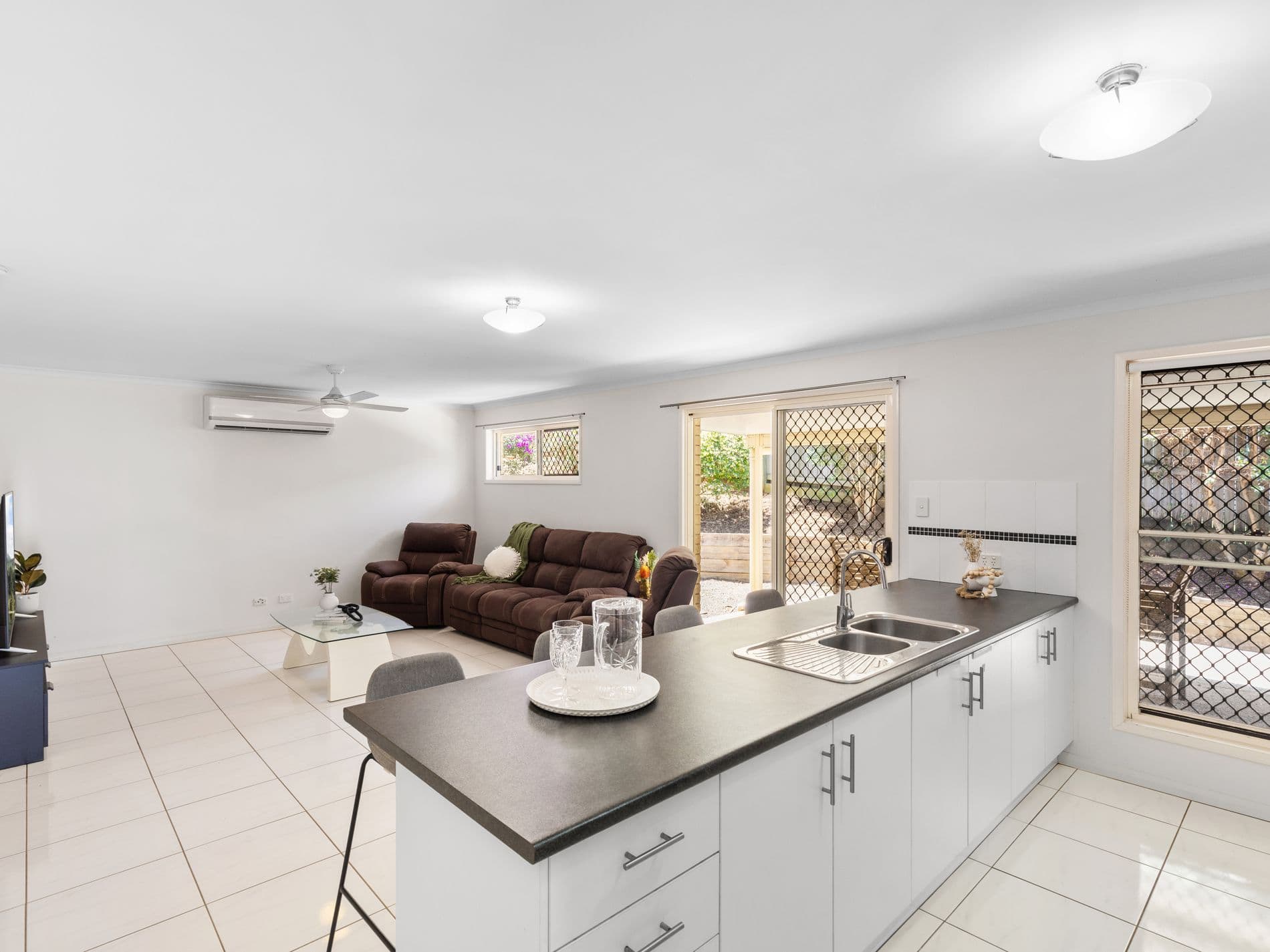 2 Bronzewing Place, Glass House Mountains, Glass House Mountains - Image 1