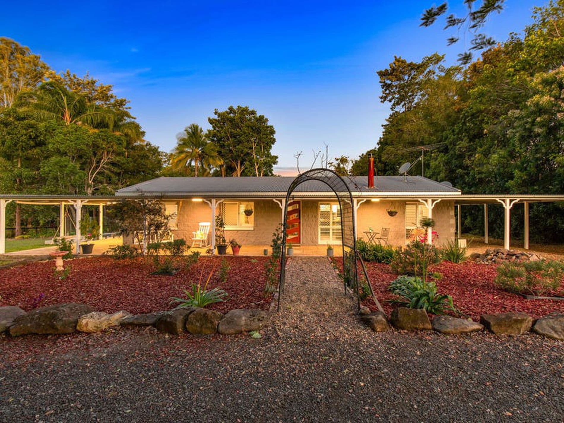 55 Commissioners Flat Road, Cedarton, Cedarton - Thumbnail 2