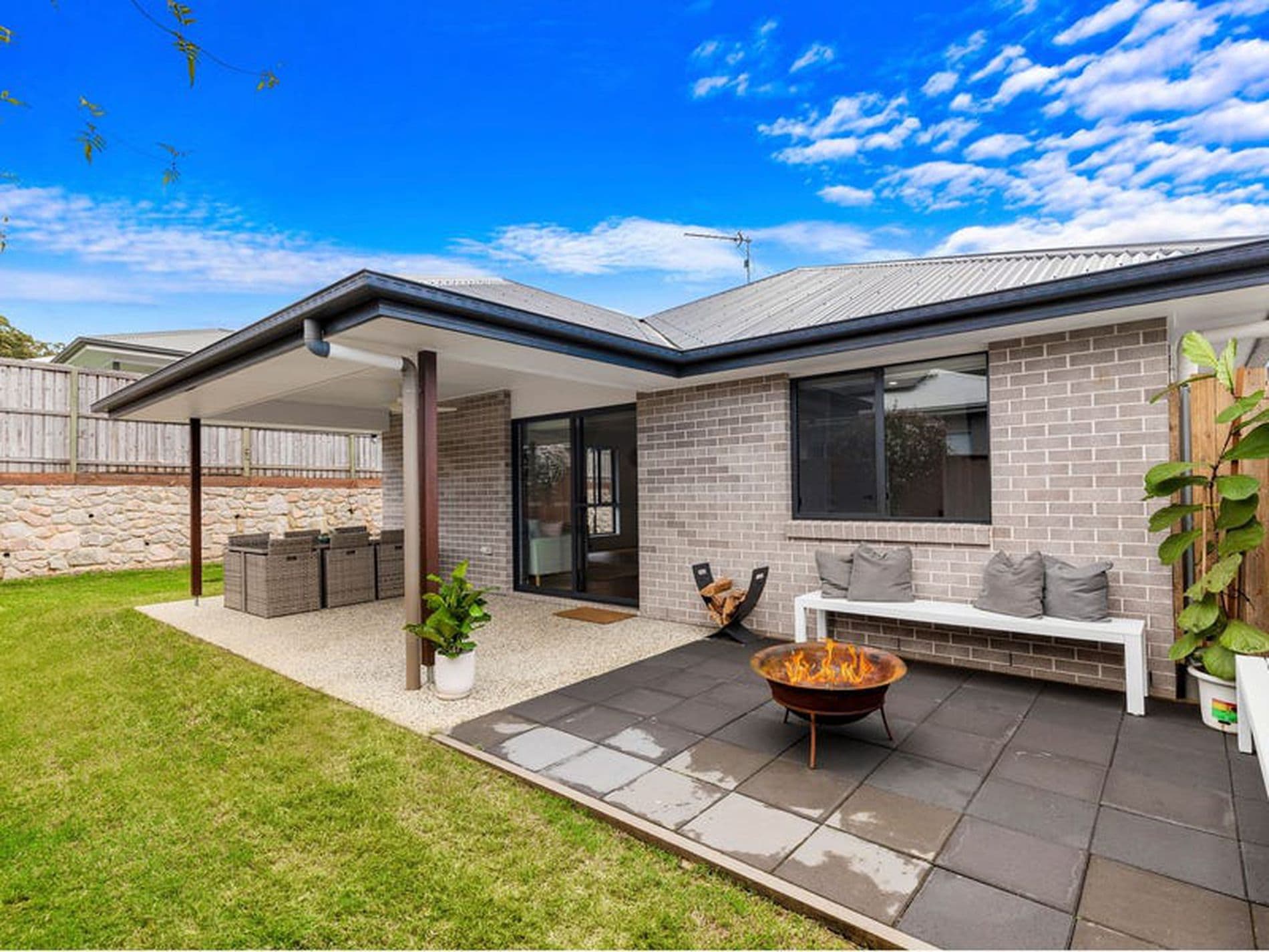 37 Creekside Circuit , Nambour, Nambour - Image 1