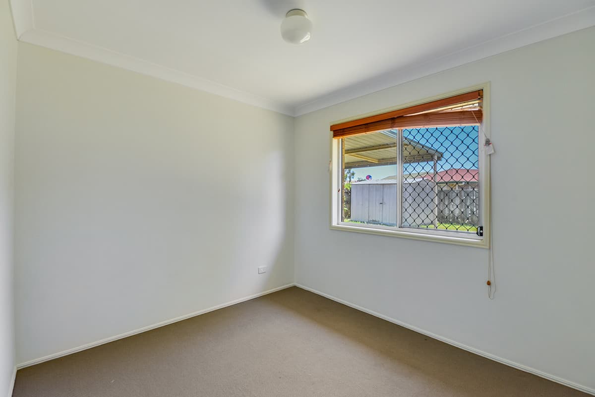 221 Herses Road, EAGLEBY QLD 4207, Eagleby - Thumbnail 7