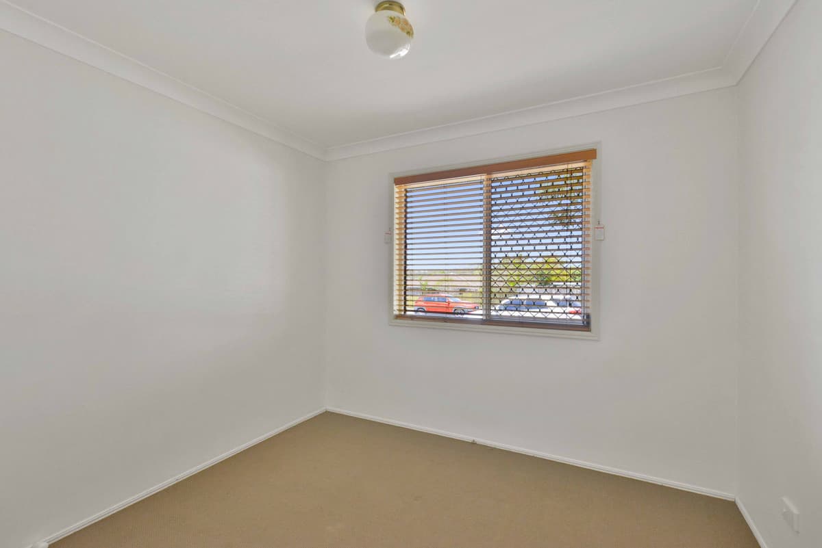 221 Herses Road, EAGLEBY QLD 4207, Eagleby - Thumbnail 8