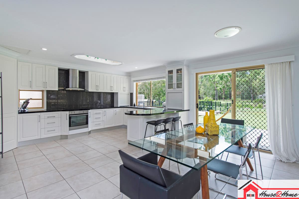 5 Beausang Place, Ormeau QLD 4208, Ormeau - Thumbnail 8