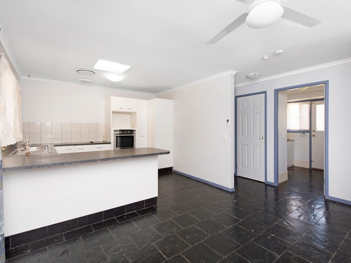 32 Black Diamond Crescent, Edens Landing QLD 4207, Edens Landing - Thumbnail 7