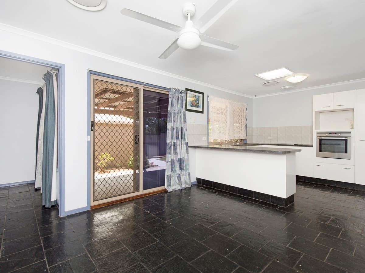 32 Black Diamond Crescent, Edens Landing QLD 4207, Edens Landing - Thumbnail 8