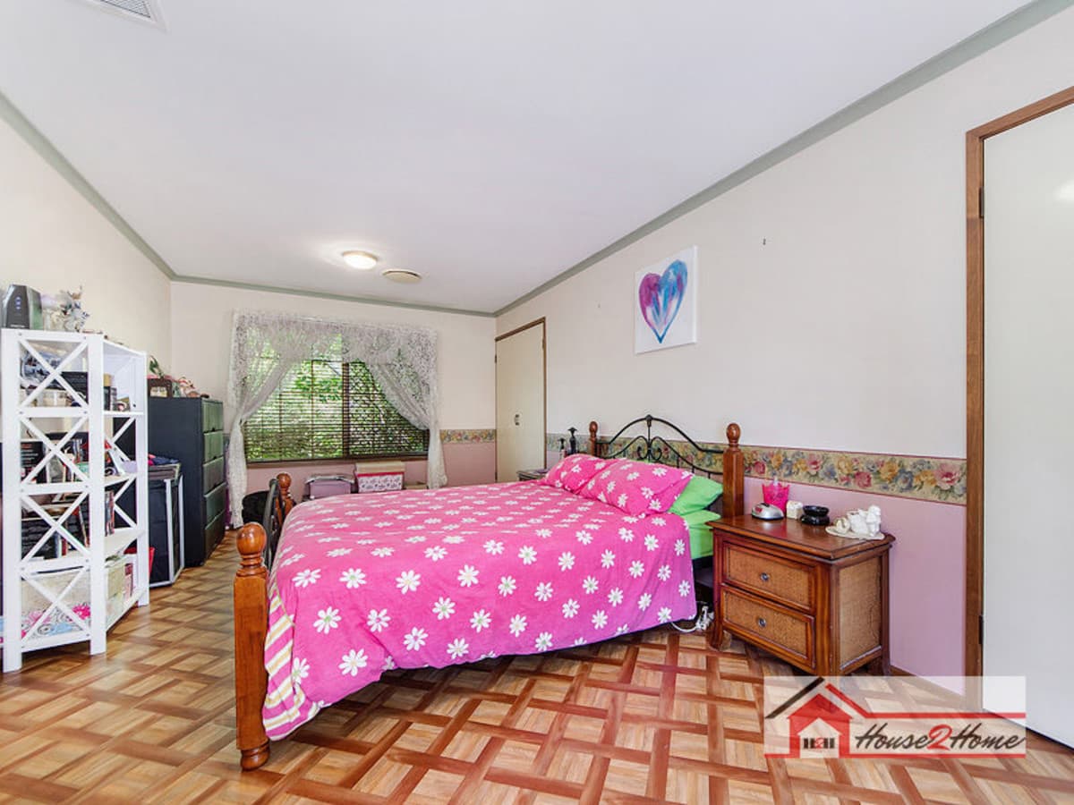 33 Yorkshire Crescent, MOUNT WARREN PARK QLD 4207, Mount Warren Park - Thumbnail 8