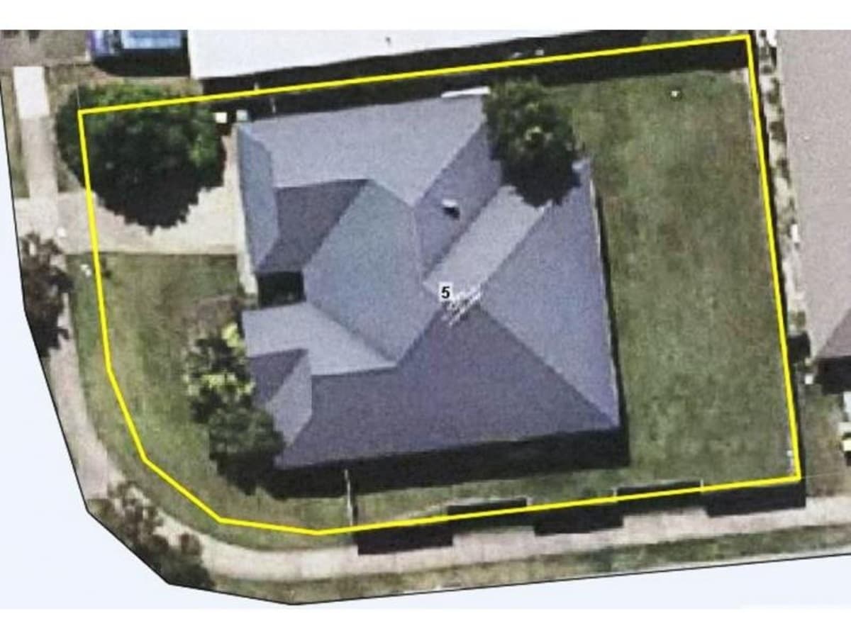 5 Glenafton Court, ORMEAU QLD 4208, Ormeau - Thumbnail 2