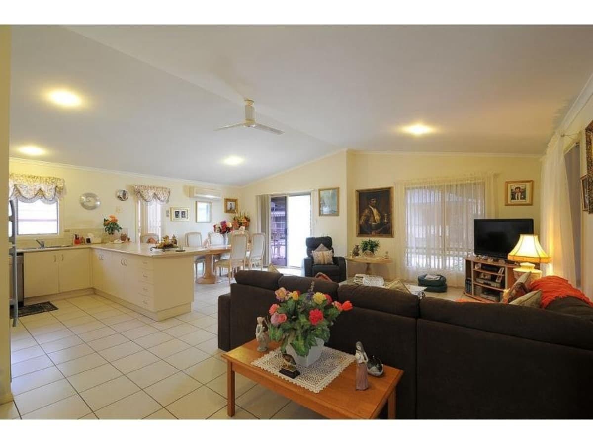 Villa 275 / 26 Goldmine Road, ORMEAU QLD 4208, Ormeau - Thumbnail 8