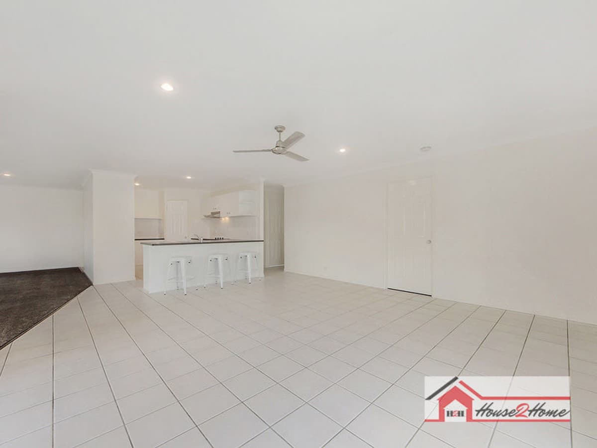 82 Conebush Circuit, ORMEAU QLD 4208, Ormeau - Thumbnail 5