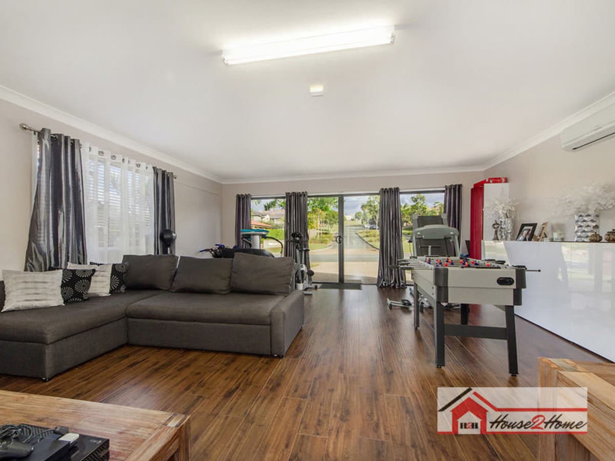 15 Catchlove Street, MAUDSLAND QLD 4210, Maudsland - Thumbnail 6