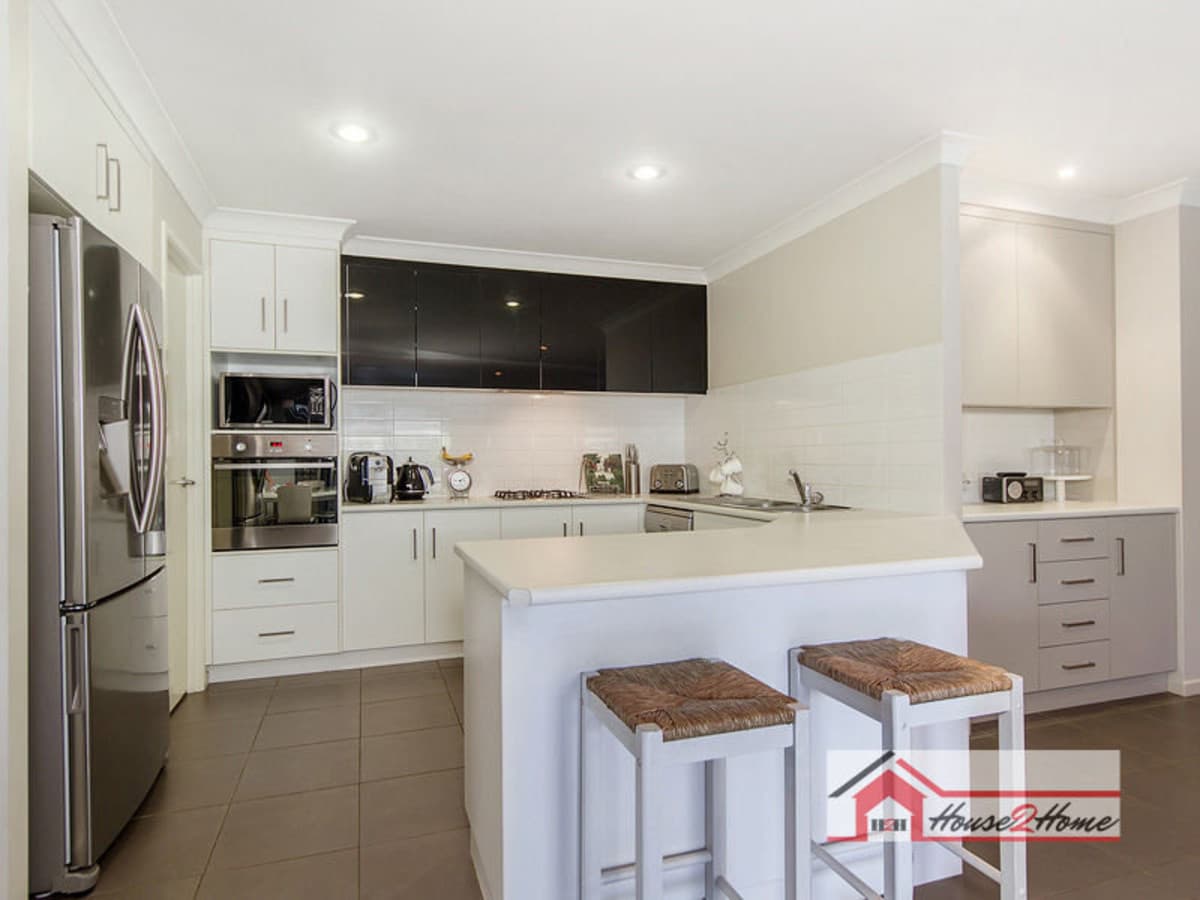 46 Stoney Creek Circuit, ORMEAU QLD 4208, Ormeau - Thumbnail 2