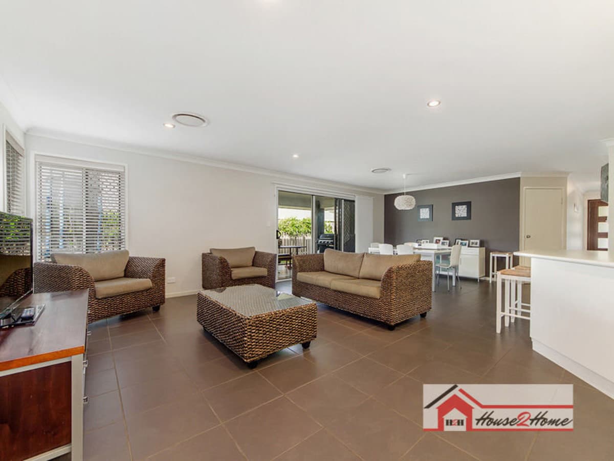 46 Stoney Creek Circuit, ORMEAU QLD 4208, Ormeau - Thumbnail 5