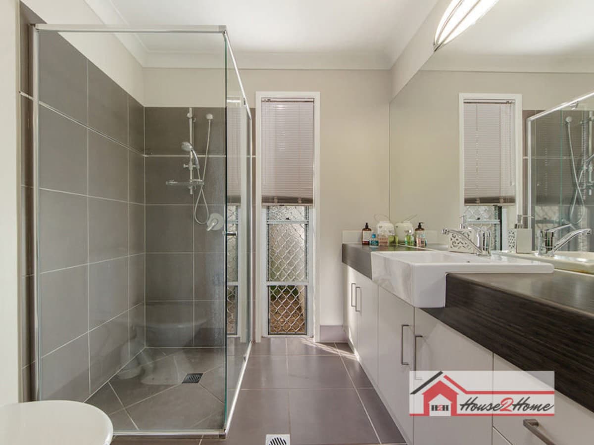 46 Stoney Creek Circuit, ORMEAU QLD 4208, Ormeau - Thumbnail 8