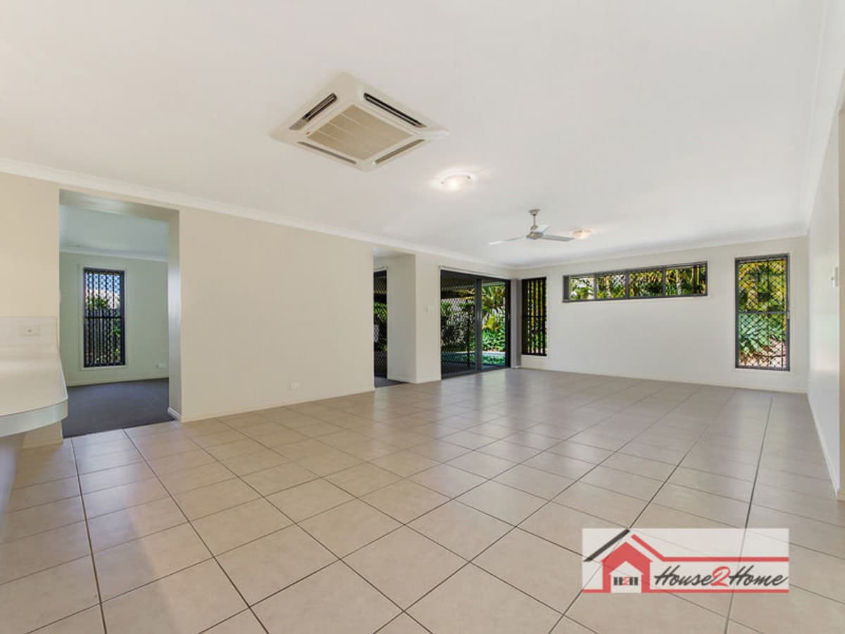 6 Killarney Court, ORMEAU QLD 4208, Ormeau - Thumbnail 6