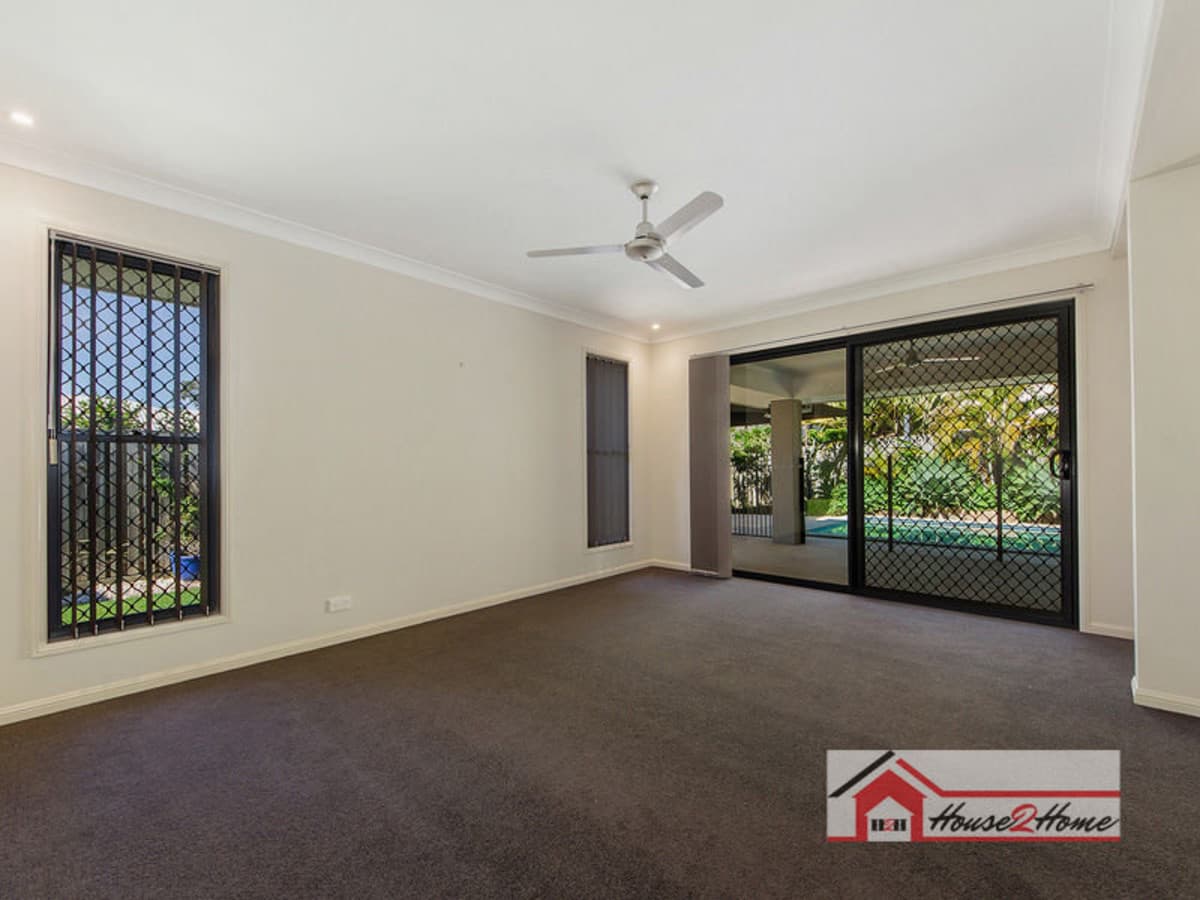 6 Killarney Court, ORMEAU QLD 4208, Ormeau - Thumbnail 8