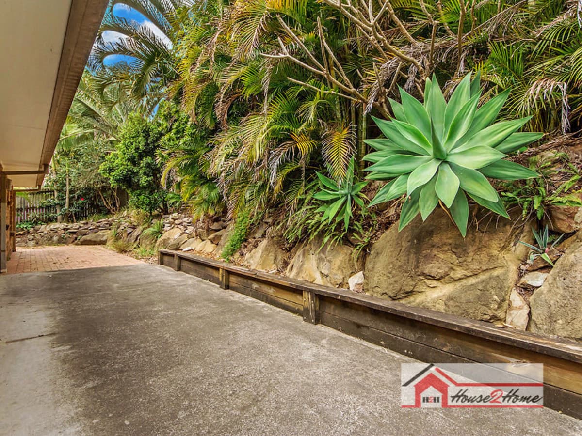 37 Leighton Drive, EDENS LANDING QLD 4207, Edens Landing - Thumbnail 3