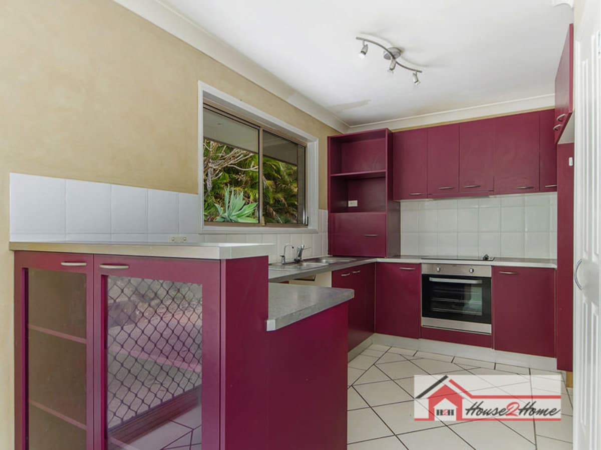 37 Leighton Drive, EDENS LANDING QLD 4207, Edens Landing - Thumbnail 4