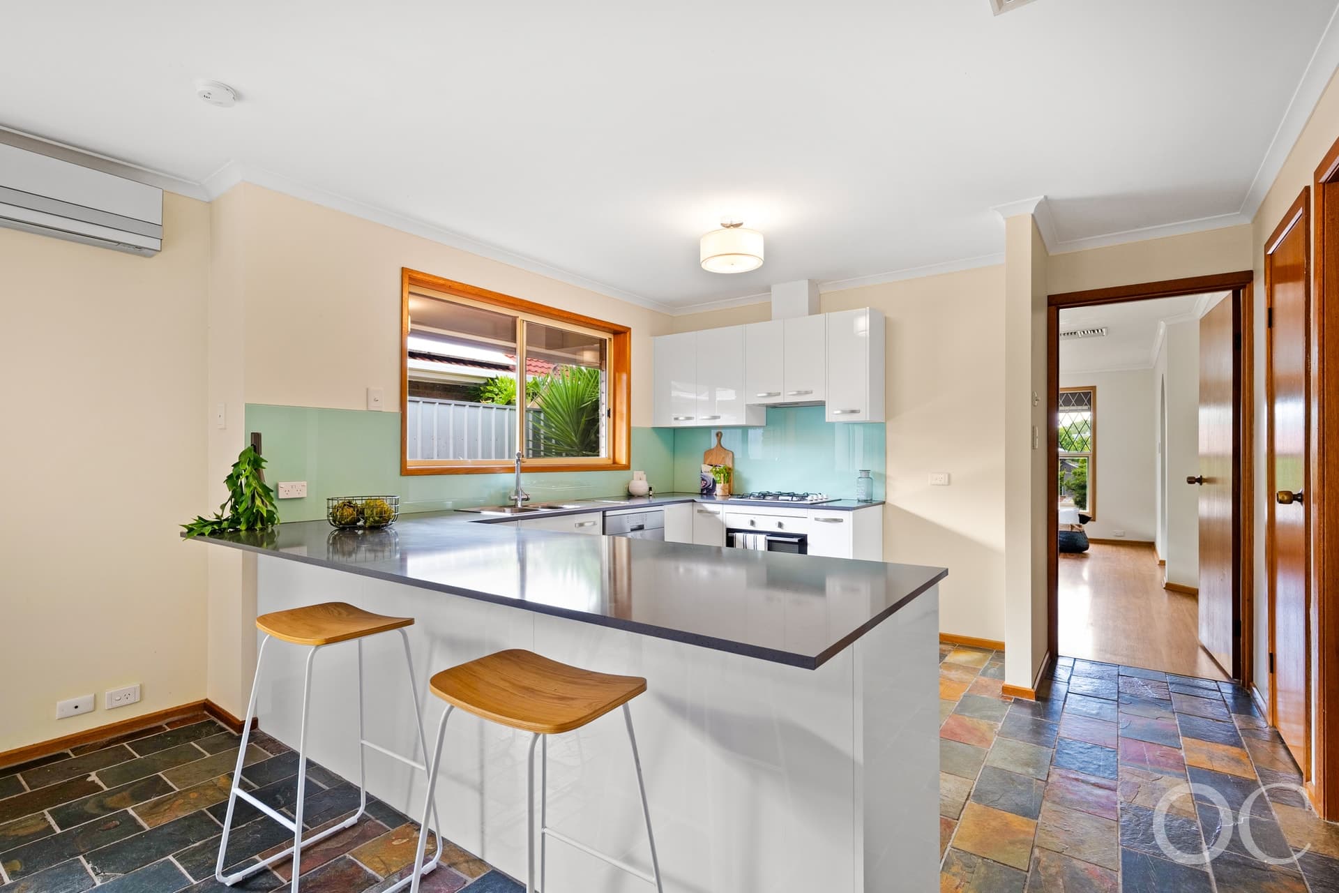 9 Claridge Court, Huntfield Heights - Thumbnail 3