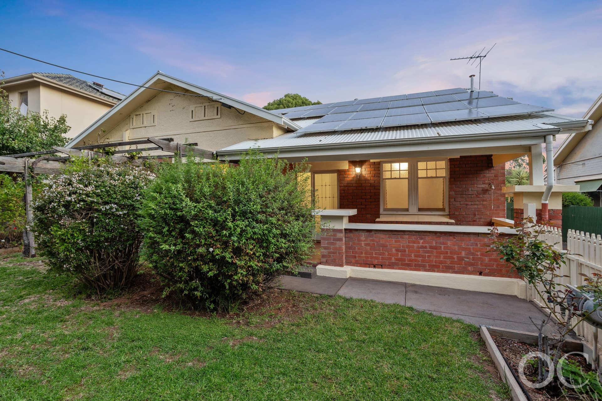 25 Invergowrie Avenue, Highgate - Image 1
