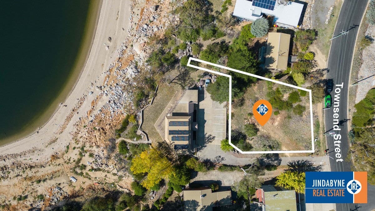 9 Townsend Street, Jindabyne NSW 2627, Jindabyne - Thumbnail 2
