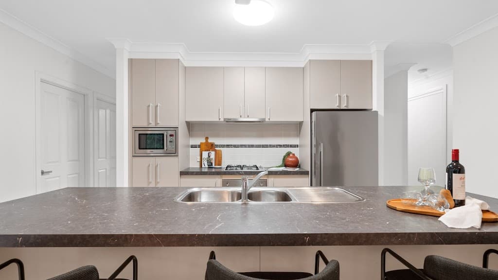 18 Springbrook Avenue, Redlynch, QLD, 4870, Redlynch - Thumbnail 6