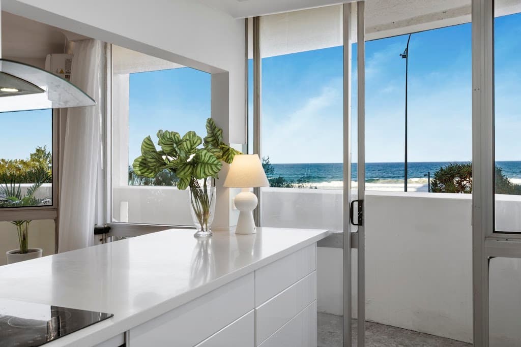 6/114 The Esplanade, Surfers Paradise, QLD, 4217, Surfers Paradise - Image 1