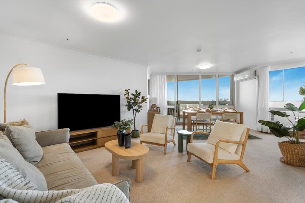 6/114 The Esplanade, Surfers Paradise, QLD, 4217, Surfers Paradise - Thumbnail 3