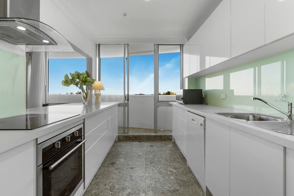 6/114 The Esplanade, Surfers Paradise, QLD, 4217, Surfers Paradise - Thumbnail 4